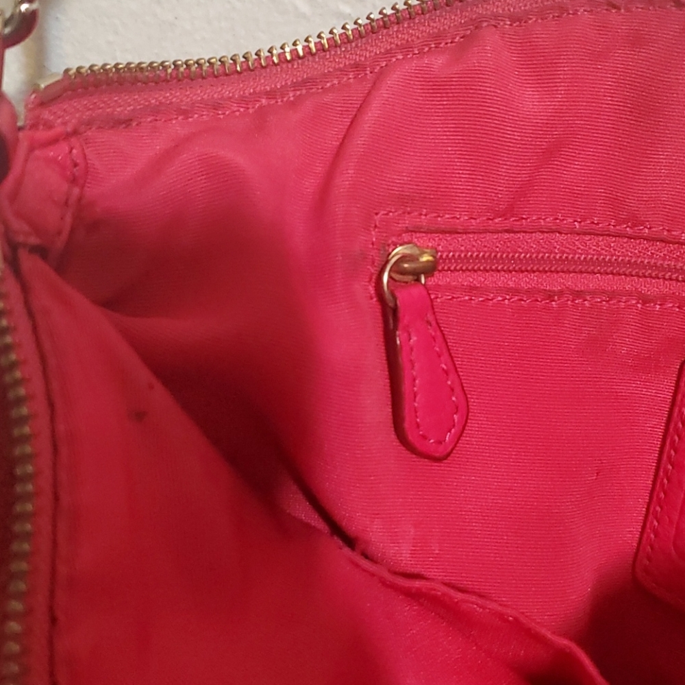 Coach shoulder purse size medium  pink - Picture 8 of 8